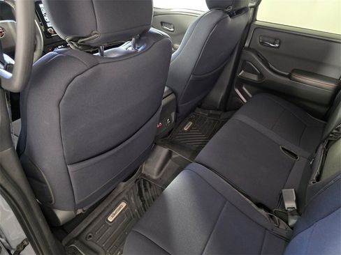 Used 2024 Nissan Frontier Pro-X w/ Pro Convenience Package image 15