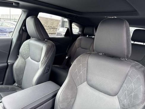 New 2026 Lexus RX 450h AWD image 33