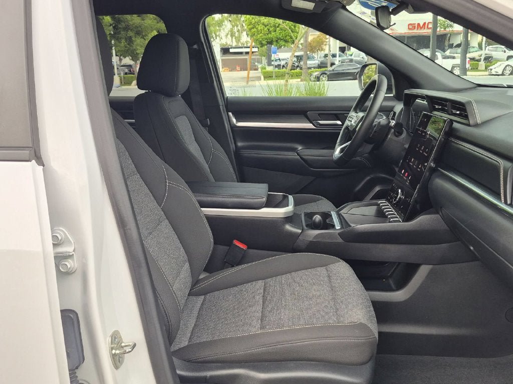 Used 2026 GMC Terrain Elevation FWD image 31