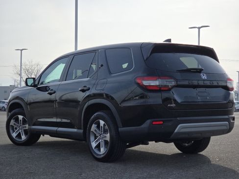 Used 2025 Honda Pilot EX-L image 15