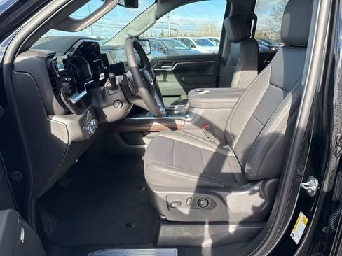 New 2026 GMC Sierra 1500 SLT w/ SLT Premium Plus Package image 17