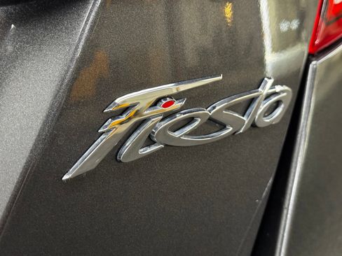 Used 2019 Ford Fiesta SE w/ Equipment Group 201A FWD image 8