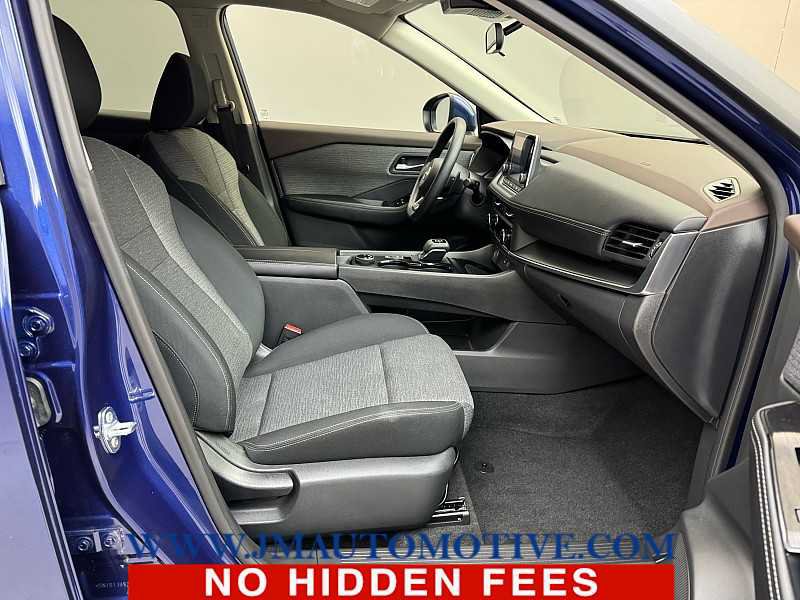 Used 2023 Nissan Rogue SV AWD/4WD image 19