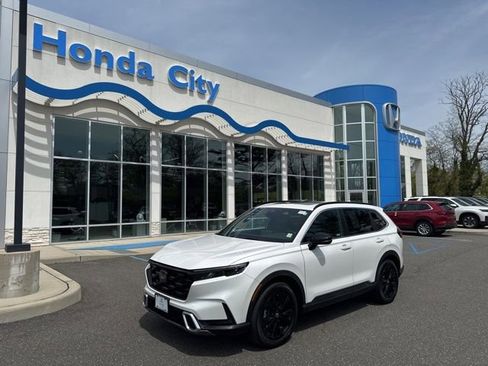 Used 2023 Honda CR-V Sport Touring image 2