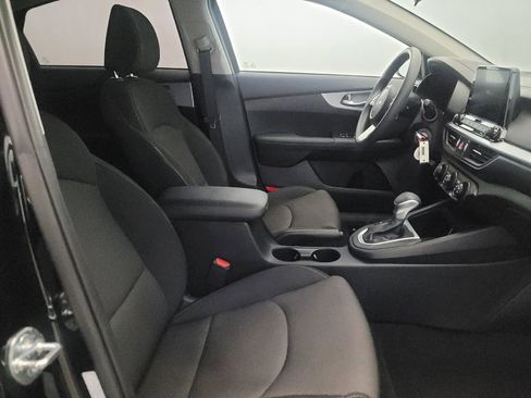 Used 2024 Kia Forte LXS FWD image 21