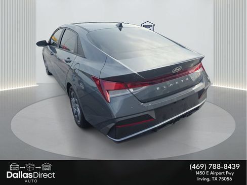 Used 2024 Hyundai Elantra SEL FWD image 8