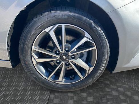 Used 2024 Kia Forte LXS image 34