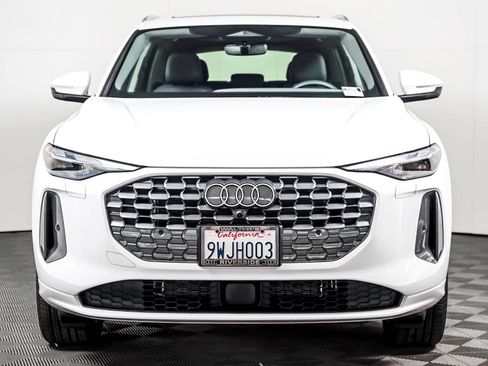 Certified 2025 Audi Q5 Premium w/ Convenience Package AWD/4WD image 6