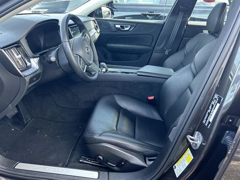 Used 2024 Volvo S60 B5 Core image 11