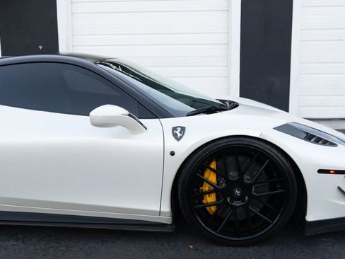 Used 2011 Ferrari 458 Italia Coupe image 5