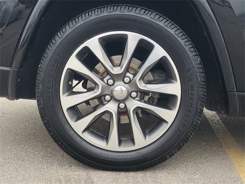 Used 2018 Jeep Grand Cherokee Overland image 9