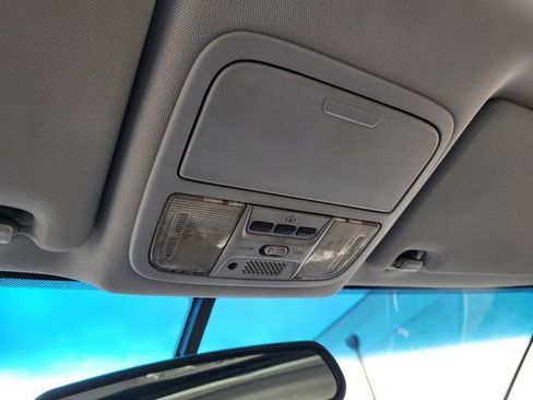 Used 2004 Acura TSX image 25