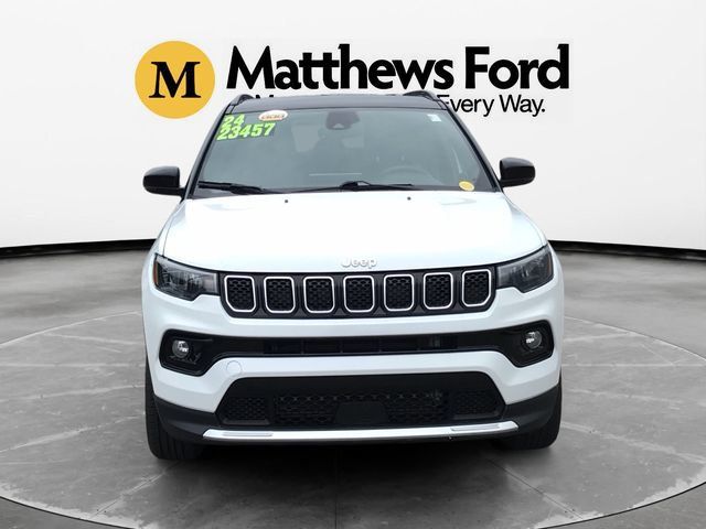 Used 2024 Jeep Compass Limited AWD/4WD image 9