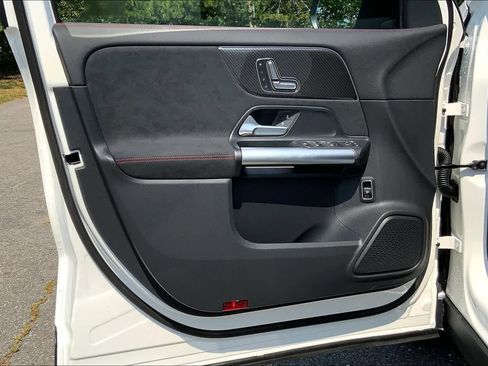 Certified 2025 Mercedes-Benz GLA 250 4MATIC image 14