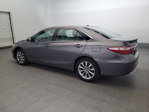 Used 2015 Toyota Camry XLE image 3