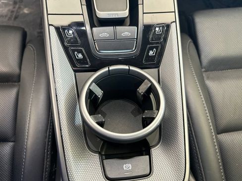 Used 2021 Porsche 911 AWD/4WD image 38