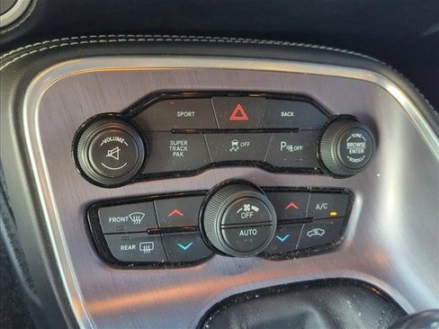 Used 2016 Dodge Challenger R/T Scat Pack RWD image 14