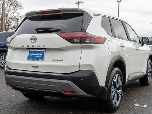 Used 2022 Nissan Rogue SV image 6