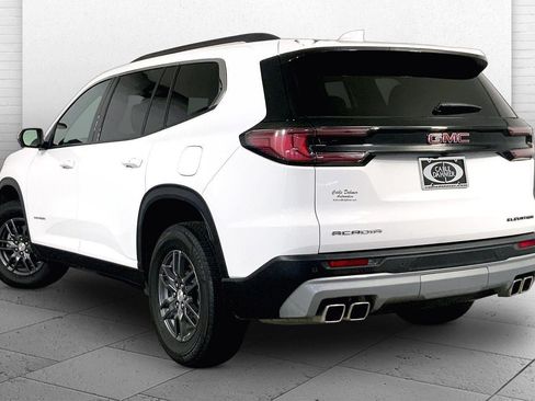 Used 2025 GMC Acadia Elevation FWD image 11