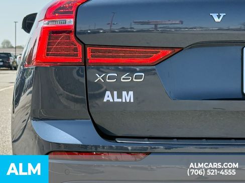 Used 2023 Volvo XC60 B5 Ultimate w/ Protection Package Premier image 6