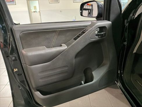 Used 2017 Nissan Frontier PRO-4X w/ Pro-4x Luxury Package image 14