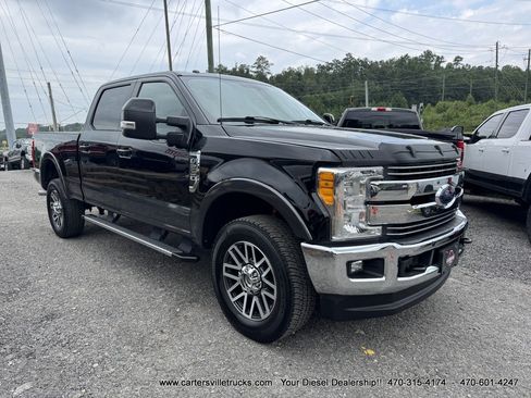 Used 2017 Ford F250 Lariat w/ Lariat Value Package AWD/4WD image 5