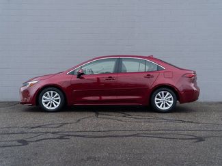 Used 2025 Toyota Corolla XLE video 2