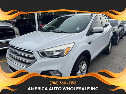 Used 2018 Ford Escape SE w/ SE Sync 3 Package