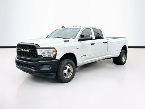 Used 2022 RAM 3500 Tradesman AWD/4WD image 3