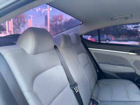 Used 2020 Hyundai Elantra SEL image 42