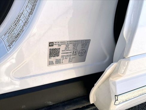 Used 2024 GMC Terrain Denali AWD/4WD image 22
