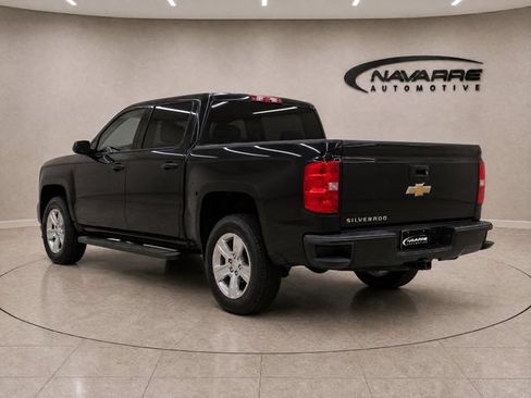 Used 2018 Chevrolet Silverado 1500 Custom w/ Custom Convenience Package RWD image 6