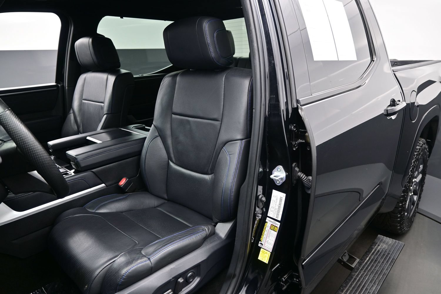 Used 2023 Toyota Tundra Platinum AWD/4WD image 11