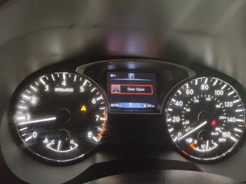Used 2020 Nissan Pathfinder SL FWD image 23