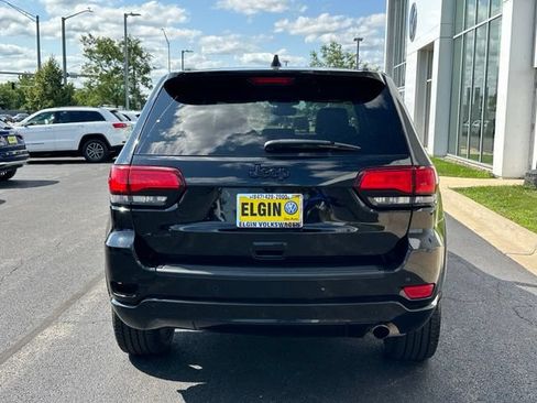 Used 2022 Jeep Grand Cherokee Laredo X AWD/4WD image 5