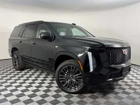 Used 2026 Cadillac Escalade Platinum Sport w/ LPO, Floor Liner Package AWD/4WD image 6