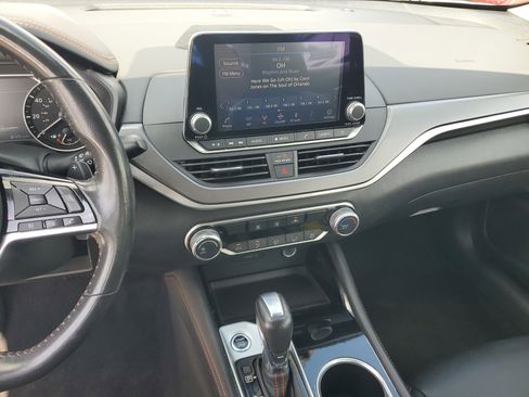 Certified 2024 Nissan Altima 2.5 SR FWD image 21