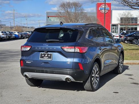 Used 2020 Ford Escape Titanium w/ Titanium Premium Package 2.0 image 4