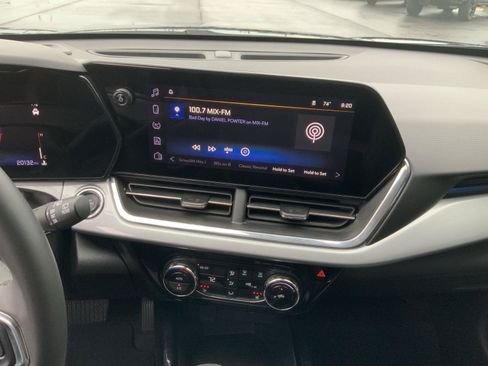 Used 2026 Chevrolet Trax LT w/ Driver Confidence Package FWD image 27