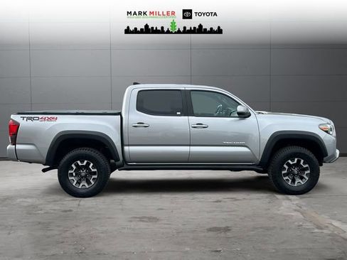Certified 2019 Toyota Tacoma TRD Off-Road w/ TRD Premium Off Road Package image 6