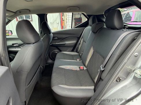 Used 2019 Nissan Kicks SV FWD image 13