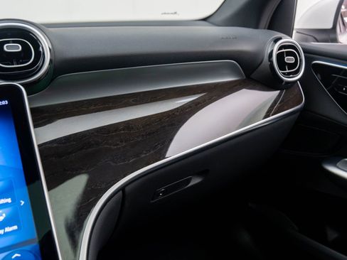 New 2026 Mercedes-Benz GLC 300 GLC 300 image 32