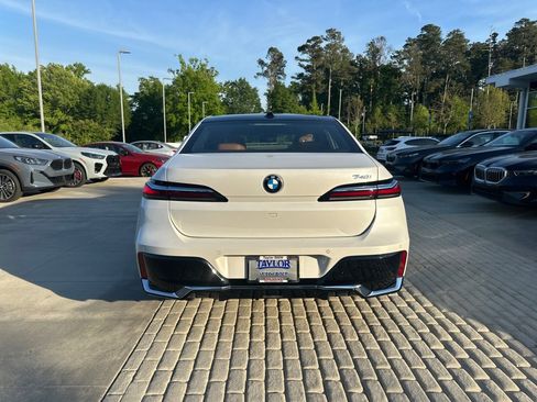 Certified 2025 BMW 740i image 6