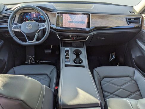 New 2026 Volkswagen Atlas SE FWD image 14