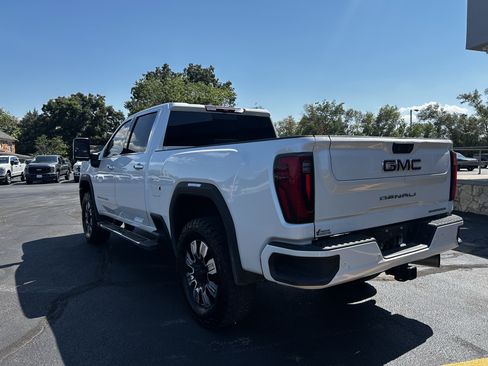 Used 2024 GMC Sierra 2500 Denali w/ Max Trailering Package AWD/4WD image 6