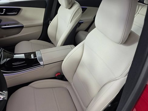 New 2026 Mercedes-Benz C 300 Sedan image 8