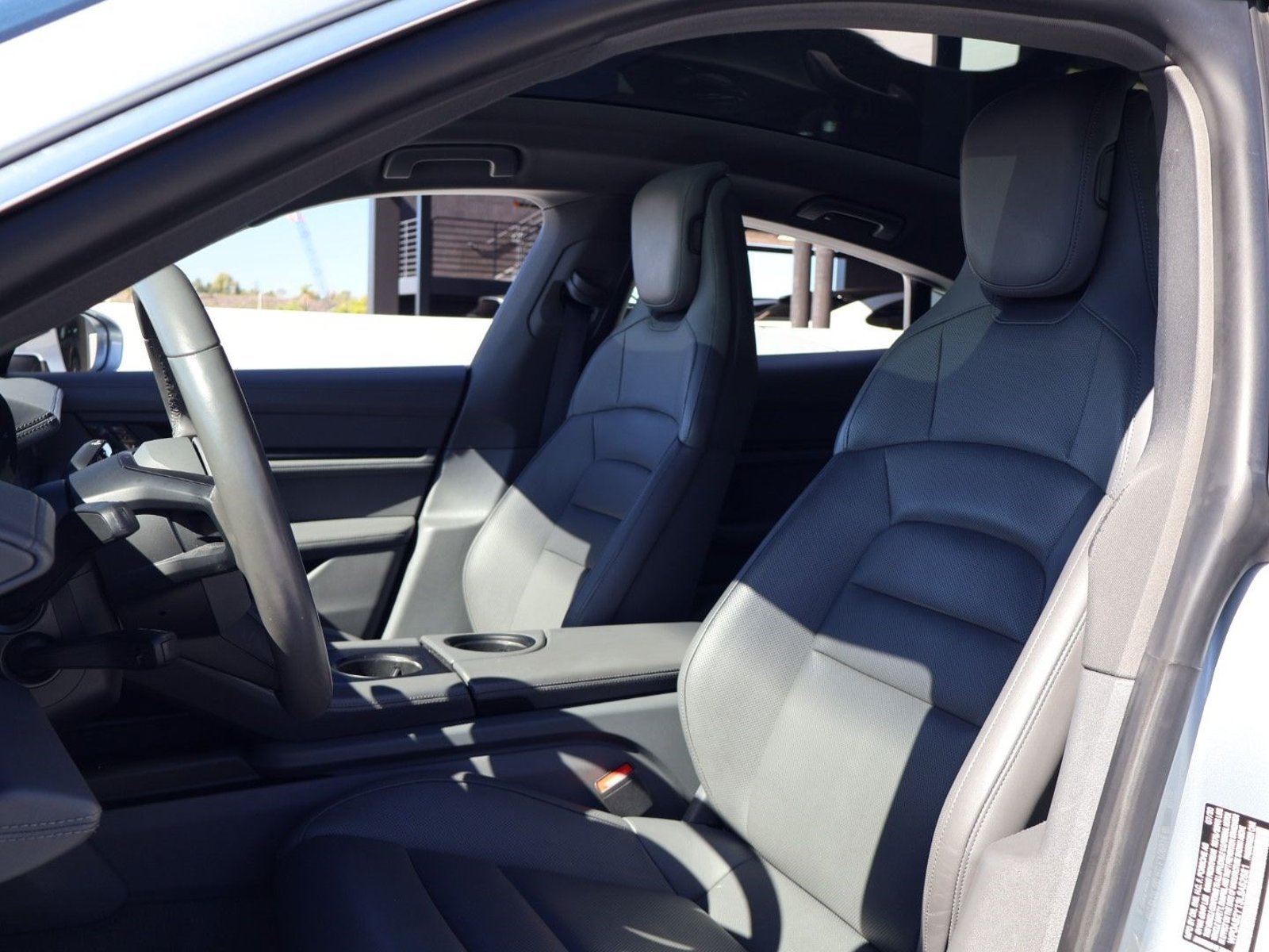 Certified 2020 Porsche Taycan 4S AWD/4WD image 5