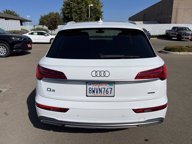 Used 2021 Audi Q5 2.0T Premium w/ Convenience Package AWD/4WD image 4