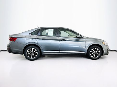 Used 2024 Volkswagen Jetta S image 10
