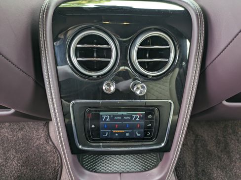 Used 2018 Bentley Flying Spur S W12 AWD/4WD image 18